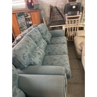 3 plazas sofa