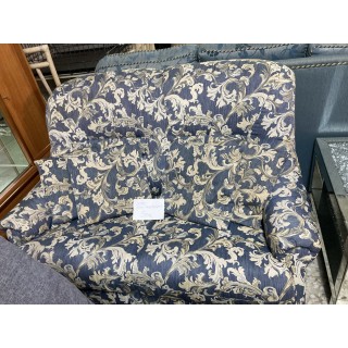 sofa azul de 2 plazas con taburete