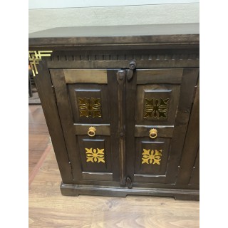 aparador grande de madera