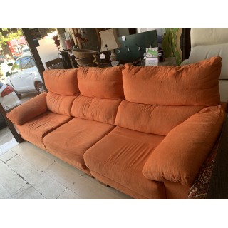 sofa naranja