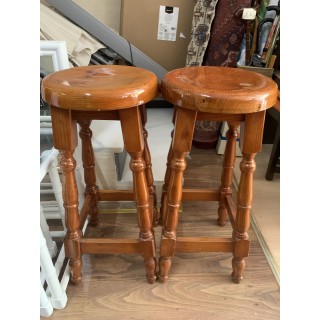 2 taburetes de madera de bar